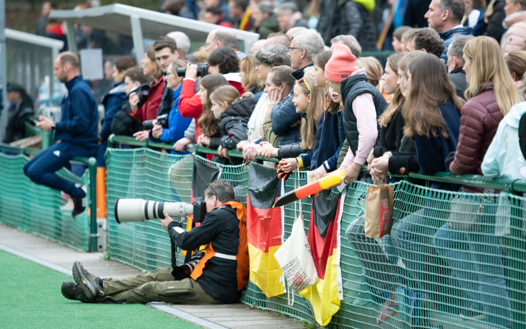 Grandiose Stimmung und spannende Hockeymatches beim Vier-Nationen-Turnier in Wiesbaden